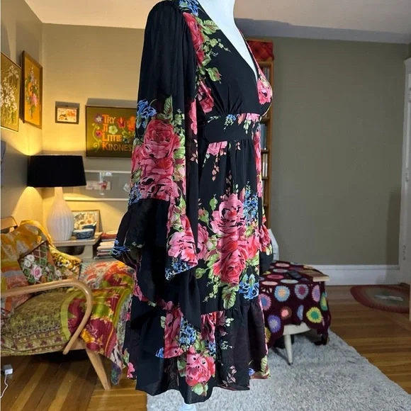 Betsey Johnson Bambi Black Floral Bell Sleeve Sundress - Picture 3 of 7